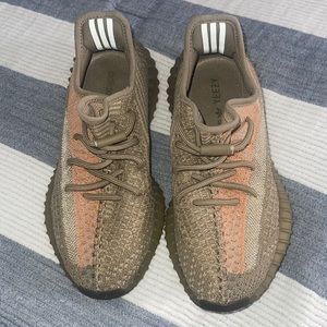 Sand taupe yezzy boast 350